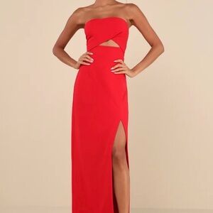Lulu's Strapless Scarlet Gown